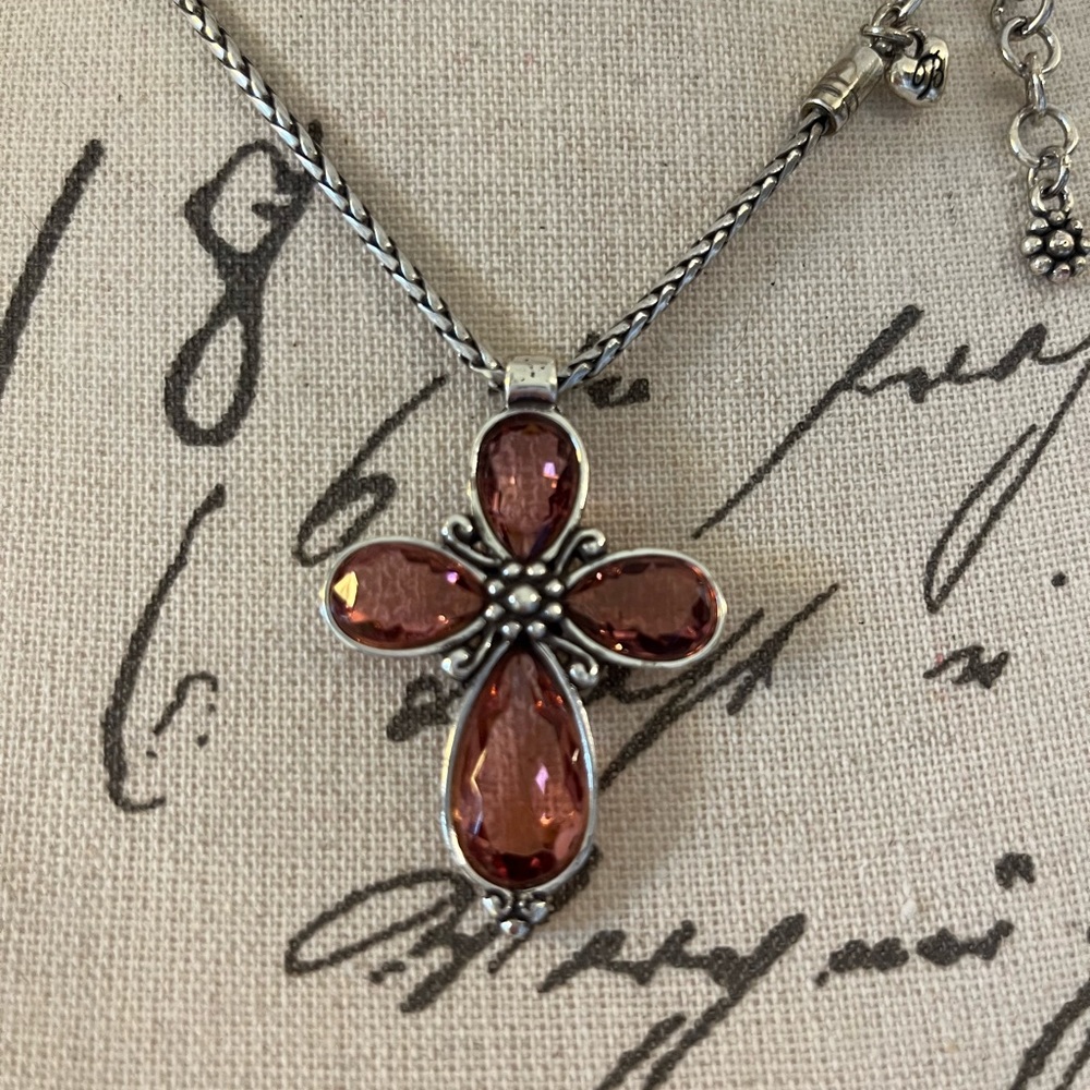 Beautiful vintage Brighton necklace hardly worn (#76)